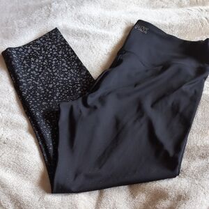 PINK Victoria's Secret Black Women's Leggings